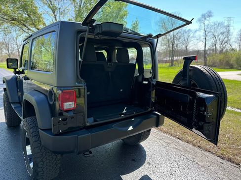 Used 2012 Jeep Wrangler Sport AWD/4WD image 8