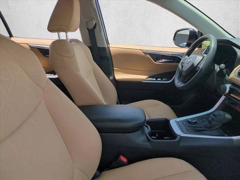 Certified 2025 Toyota RAV4 XLE w/ Convenience Package AWD/4WD image 21