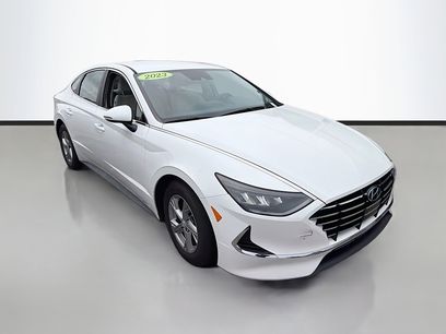 Used 2023 Hyundai Sonata SE w/ Preferred Accessory Package