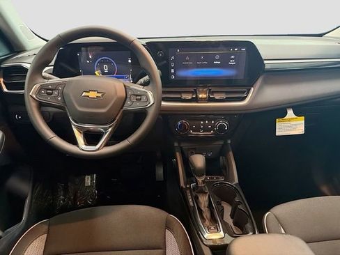 New 2026 Chevrolet TrailBlazer LT w/ LT Cold Weather Package AWD/4WD image 8