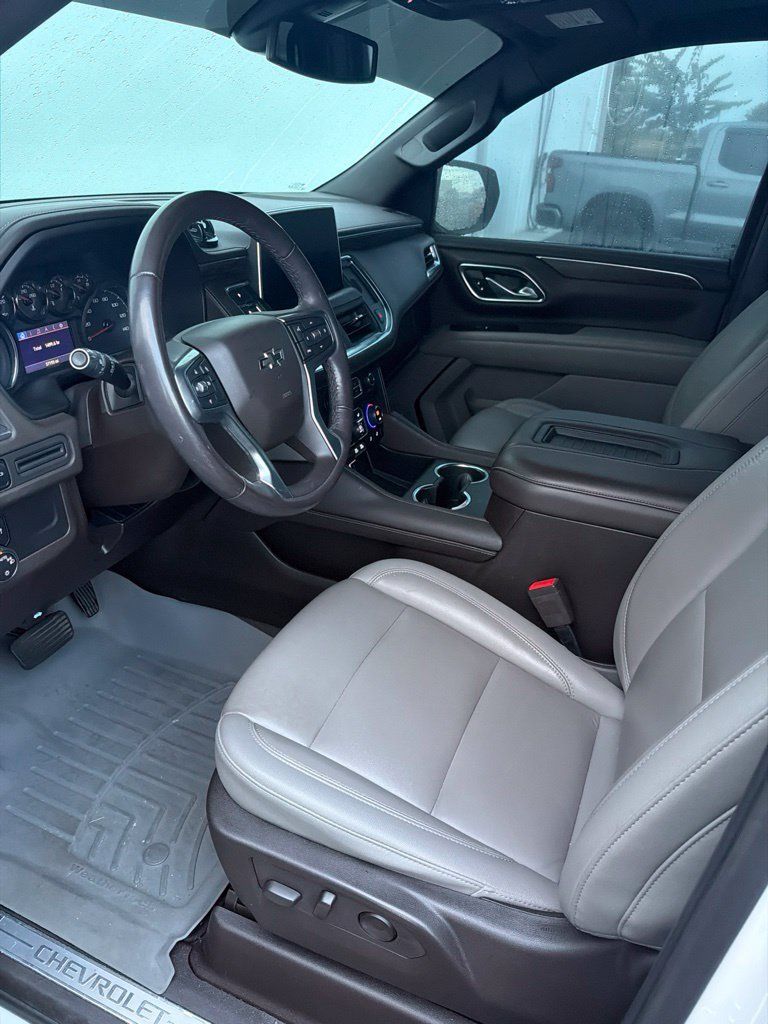Used 2021 Chevrolet Tahoe Z71 w/ Rear Media and Nav Package AWD/4WD image 5