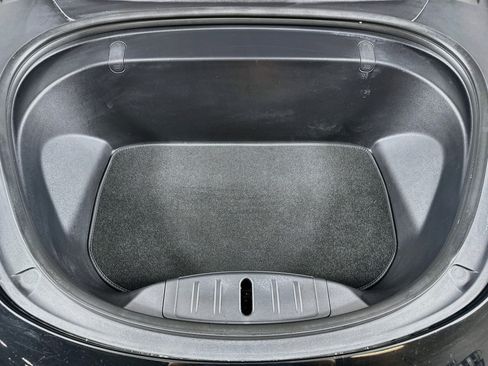 Used 2018 Tesla Model 3 Long Range RWD image 30