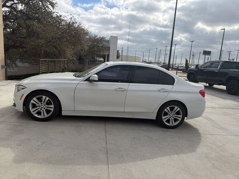 Used 2017 BMW 330i xDrive Sedan image 7