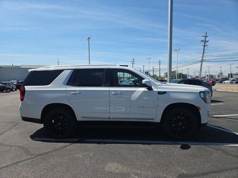 Used 2024 GMC Yukon Denali AWD/4WD image 4