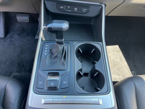 Used 2026 Kia Carnival FWD image 39