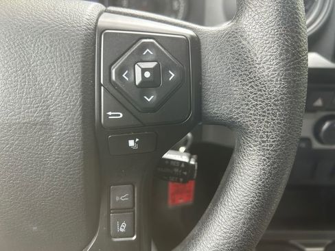 Used 2023 Toyota Tacoma SR AWD/4WD image 23
