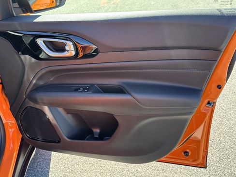 New 2026 Jeep Compass Latitude image 19