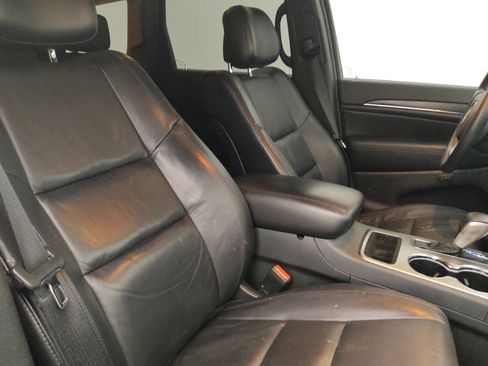 Used 2018 Jeep Grand Cherokee Limited RWD image 21