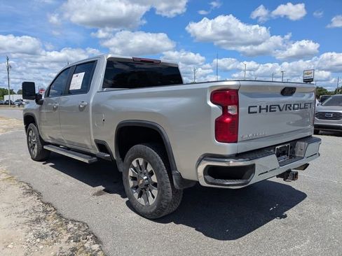 Used 2022 Chevrolet Silverado 2500 LT w/ Convenience Package AWD/4WD image 5