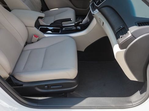 Used 2013 Honda Accord EX-L image 45