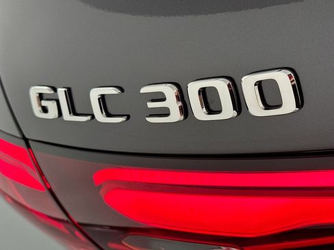 New 2026 Mercedes-Benz GLC 300 image 8