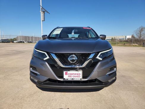 Used 2022 Nissan Rogue Sport SL w/ Premium Package image 9
