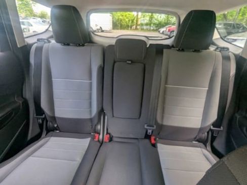 Used 2015 Ford Escape SE FWD image 21