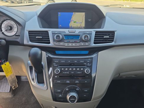 Used 2012 Honda Odyssey Touring image 18