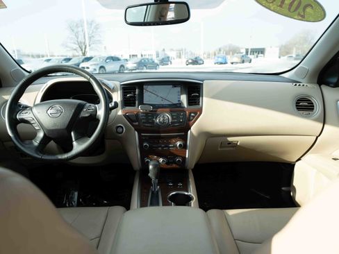 Used 2018 Nissan Pathfinder Platinum image 20