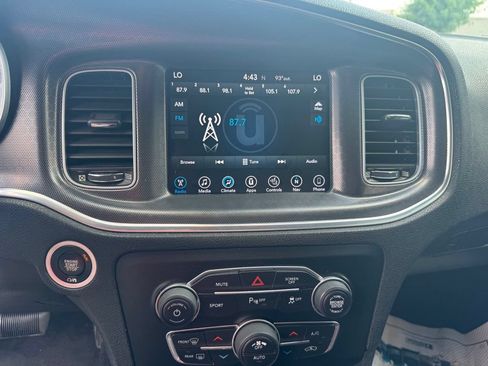 Used 2017 Dodge Charger SXT w/ AWD Plus Group image 16