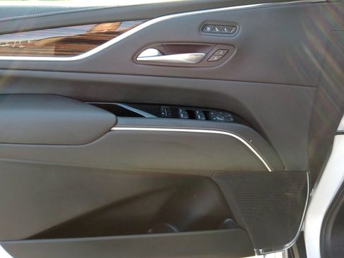 Used 2021 Cadillac Escalade Premium Luxury w/ Driver Assist Tech Package AWD/4WD image 9
