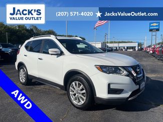 Used 2017 Nissan Rogue SV w/ SV Premium Package image 1