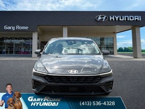 Certified 2026 Hyundai Elantra Limited FWD image 10