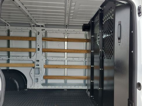 Used 2025 RAM ProMaster 2500 w/ U-Haul Equipment Group FWD image 13