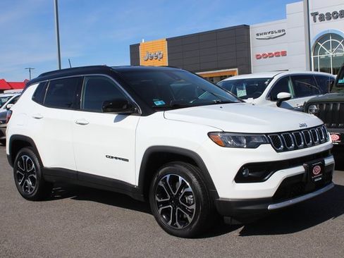 Used 2024 Jeep Compass Limited image 1