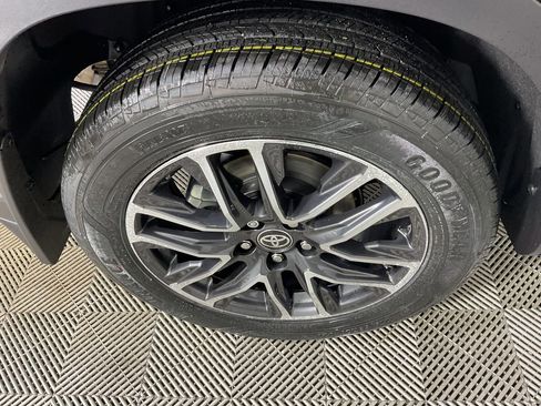 New 2026 Toyota Corolla Cross XLE image 9