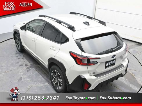 Used 2024 Subaru Crosstrek 2.0i Premium image 24