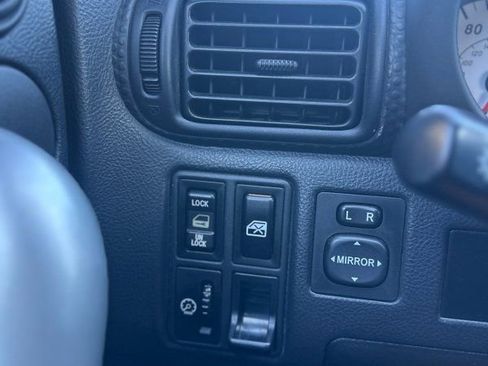 Used 2001 Toyota MR2 image 10