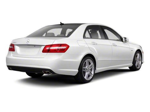 Used 2010 Mercedes-Benz E 350 4MATIC Sedan image 2