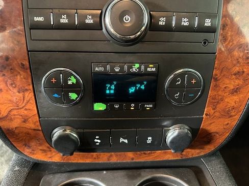 Used 2013 Chevrolet Tahoe LT AWD/4WD image 20
