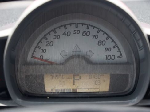 Used 2008 smart fortwo pure RWD image 23