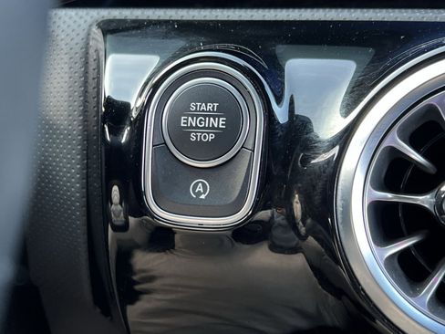 Certified 2025 Mercedes-Benz CLA 250 4MATIC image 30