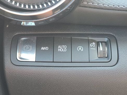 Used 2026 Chevrolet Equinox LT AWD/4WD image 22