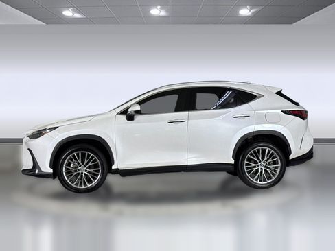 Used 2022 Lexus NX 350 AWD image 2
