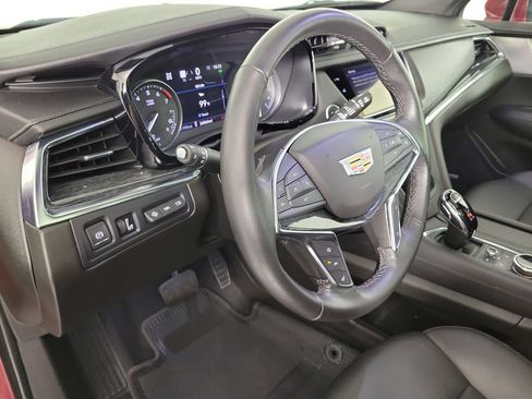 Certified 2023 Cadillac XT5 Premium Luxury w/ Technology Package AWD/4WD image 19