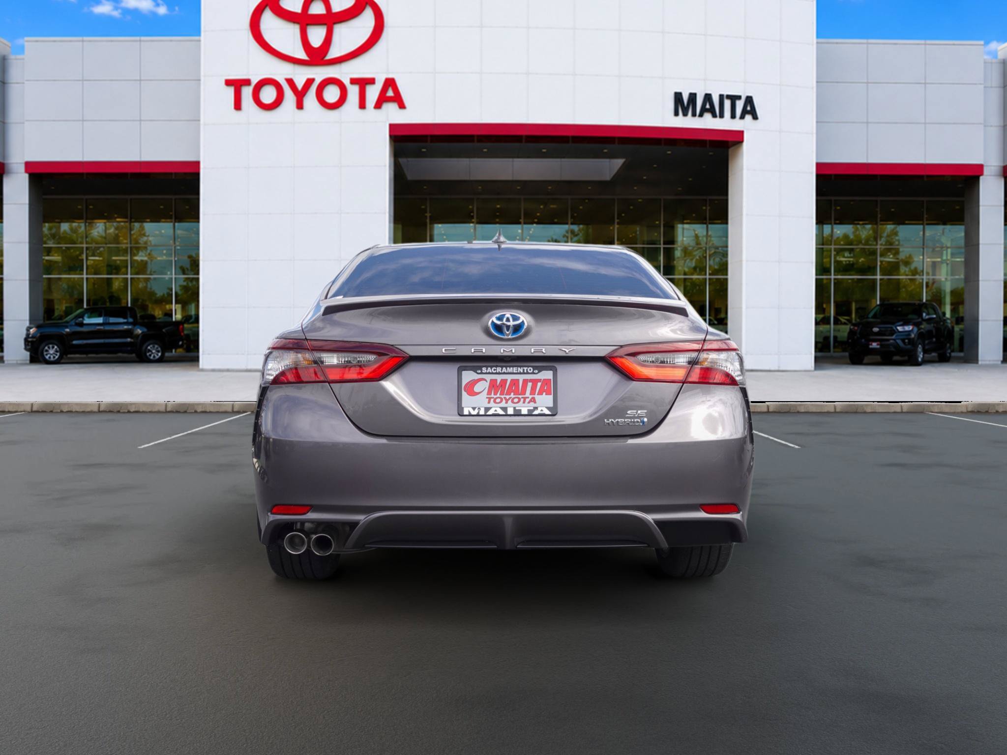 Used 2022 Toyota Camry SE FWD image 4