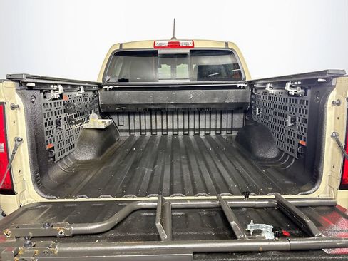 Used 2022 Chevrolet Colorado ZR2 w/ ZR2 Dusk Special Edition image 20