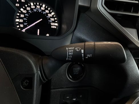 Used 2025 Toyota Tundra SR5 AWD/4WD image 32