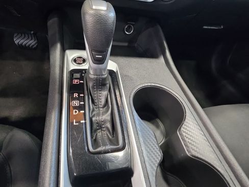 Used 2025 Nissan Altima 2.5 SV FWD image 25