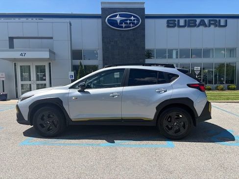 Used 2024 Subaru Crosstrek 2.5i Sport AWD/4WD image 2
