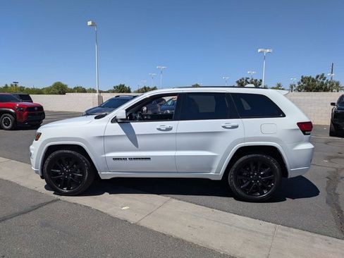 Used 2021 Jeep Grand Cherokee Laredo X RWD image 8