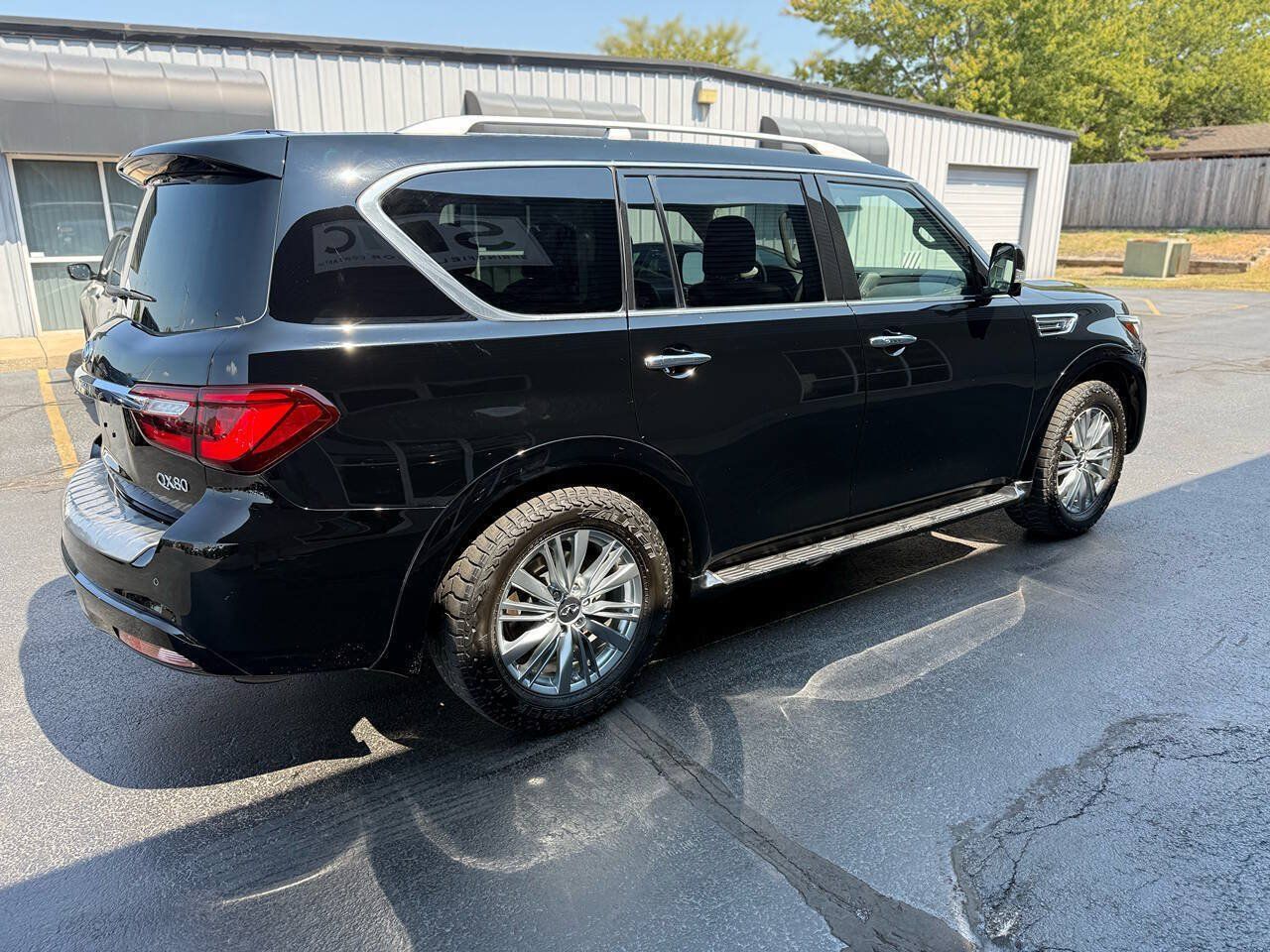 Used 2021 INFINITI QX80 Luxe AWD/4WD image 6