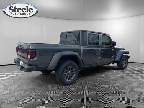 New 2025 Jeep Gladiator Sport image 5