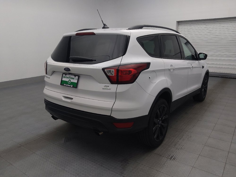 Used 2019 Ford Escape SE FWD image 9