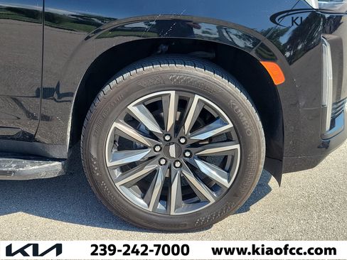 Used 2023 Cadillac Escalade Sport AWD/4WD image 7