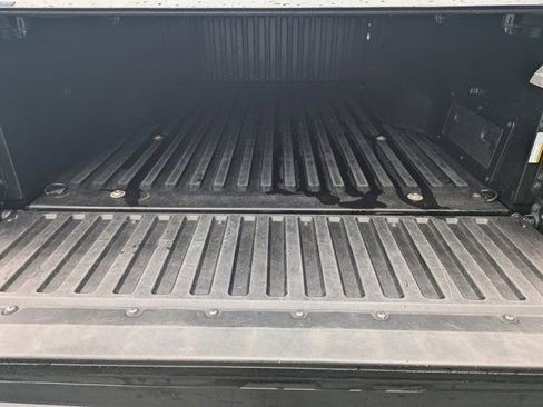 Used 2022 Toyota Tacoma SR AWD/4WD image 16