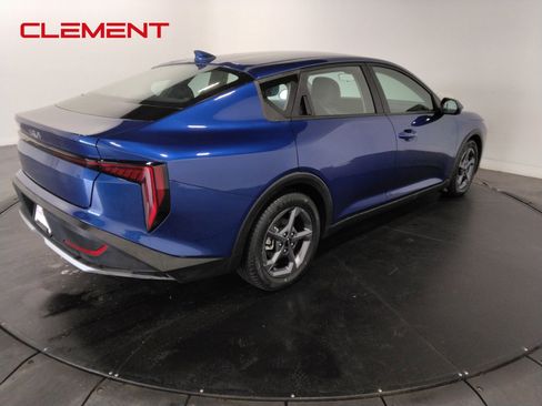 Used 2025 Kia K4 LXS image 4