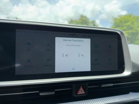 Used 2024 Hyundai Ioniq 6 SE RWD image 46