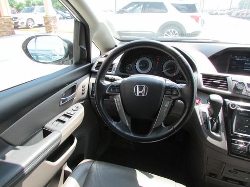 Used 2017 Honda Odyssey Touring Elite image 24