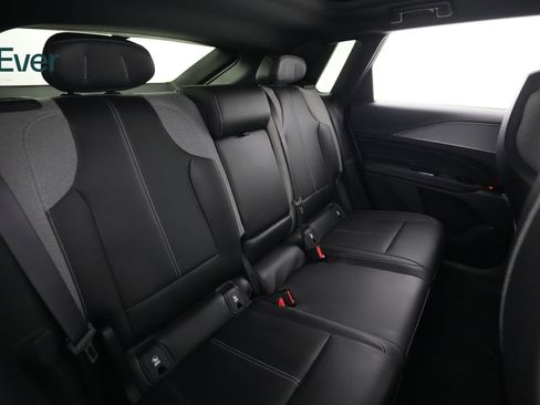 Used 2024 Cadillac Lyriq Tech RWD image 5